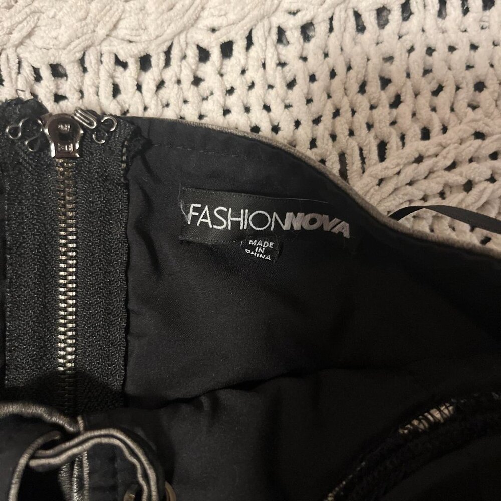 Black faux leather corset Going out top. Super cool.... - Picture 2 of 3